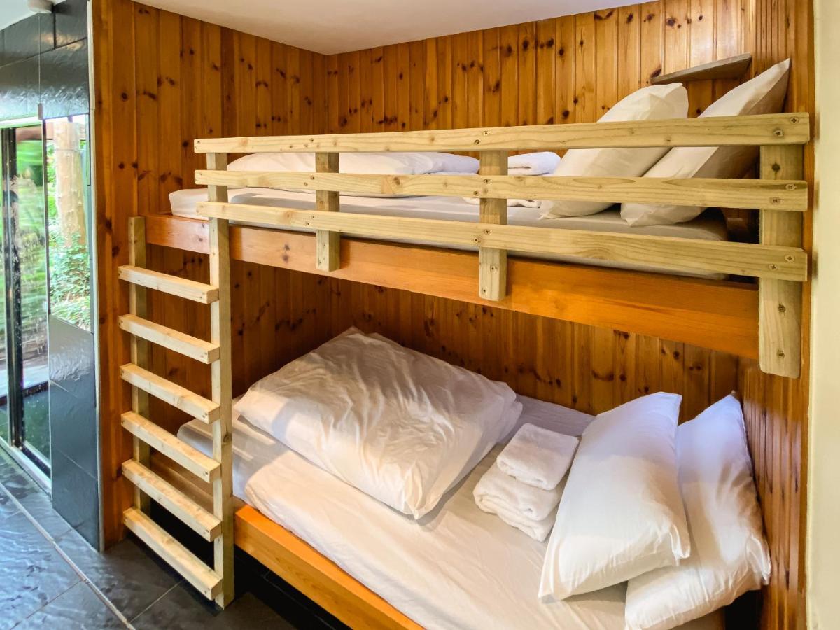 Highland Basecamp Hostel Lochaline Ngoại thất bức ảnh